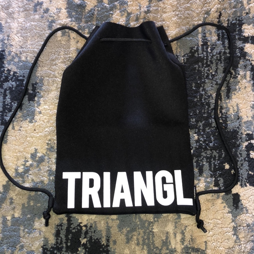 Normal Bottom swimsuit set with bag. - Picture 6 of 8